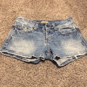 BKE denim shorts size 26